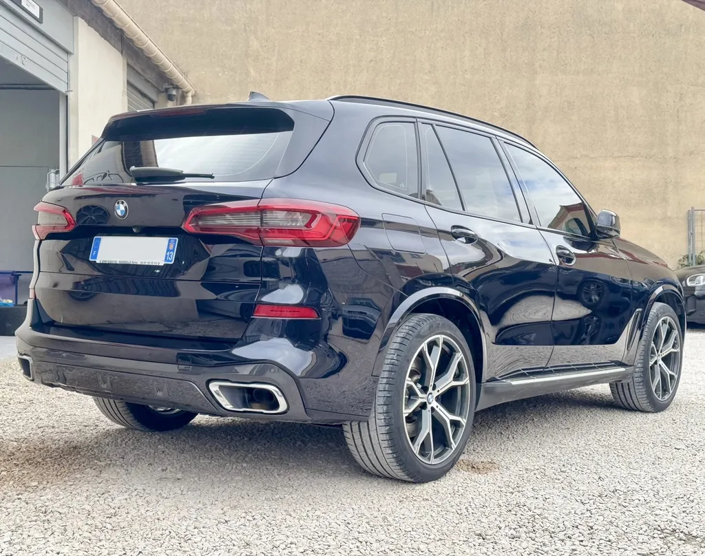 Réparation BMW X5 suite à un vandalisme à Carnoux proche de la Ciotat et Cassis