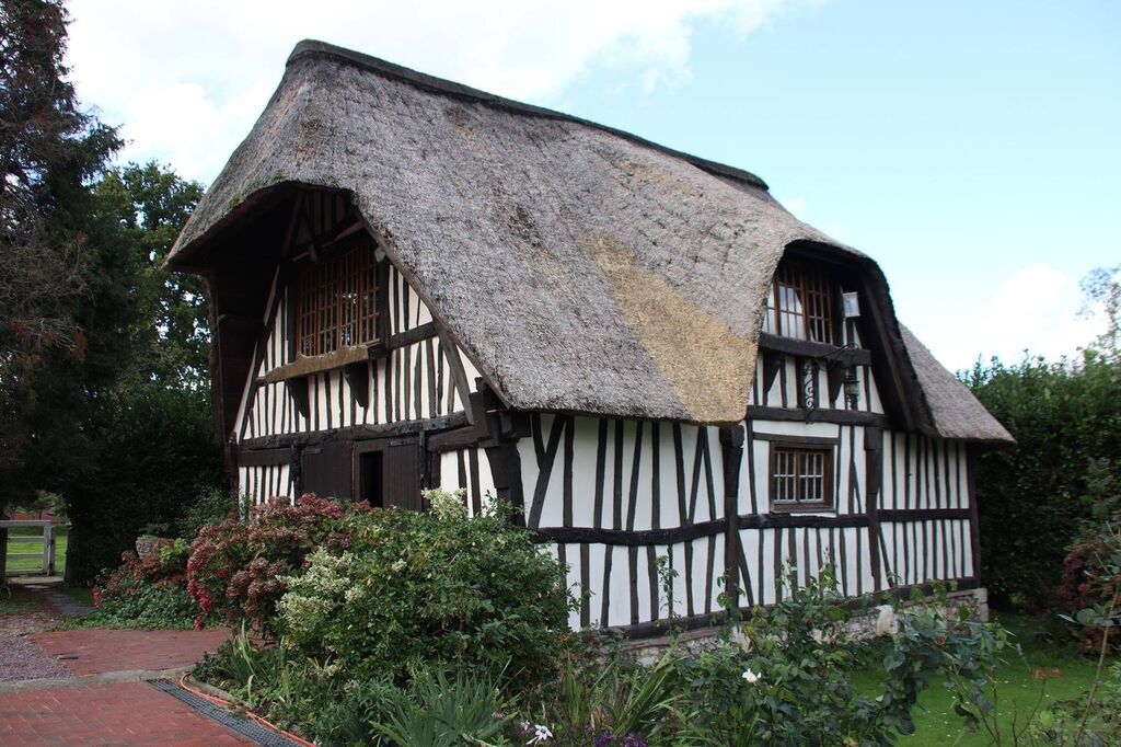 Visite villa normande à colombages proche de Pont-Audemer 27500