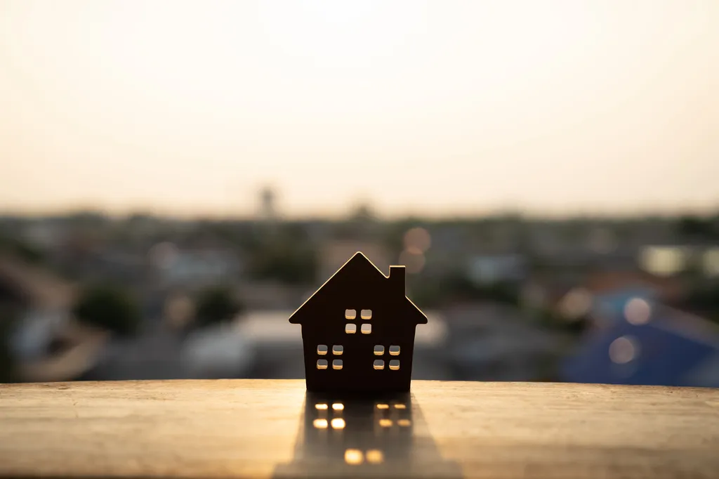 Constat de dégâts des eaux et trouble du voisinage par un Commissaire de Justice à Marseille