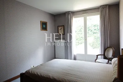 Comme une maison rue D'Alsace à Saint Germain en Laye vous avez la fôret domaniale à proximité de cet immeuble de caractère dans la plus belle ville des Yvelines à l'ouest de Paris