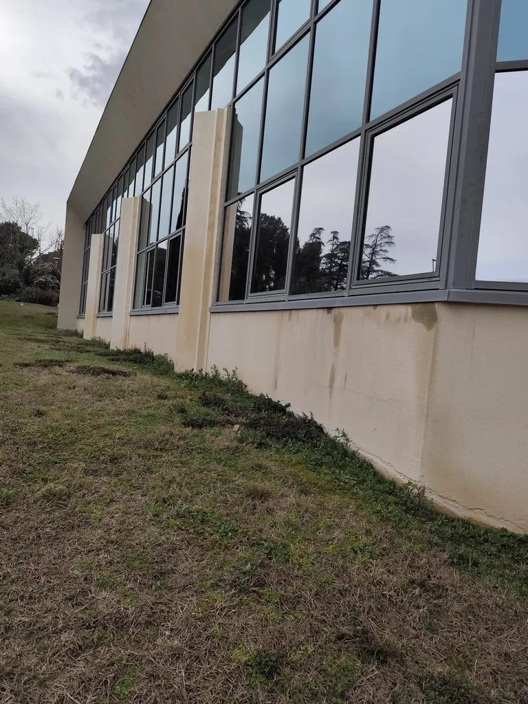 Problèmes thermique et de luminosité pour baies vitrées dans des bureaux à Aix en Provence