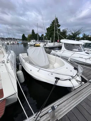 Pacific craft 5.45 d'occasion avec moteur 80 CV YAMAHA à vendre dans le Morbihan