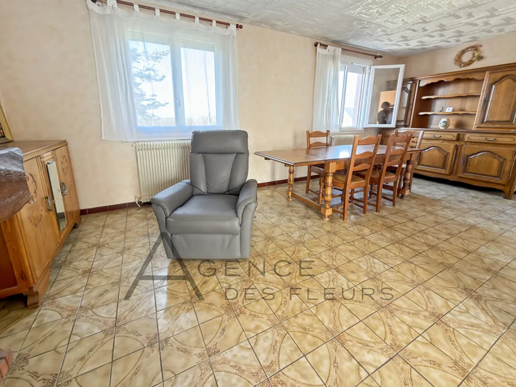 À vendre, maison à rafraîchir de 65m² sur un terrain de 678m² à Tourville-la-Rivière 76410