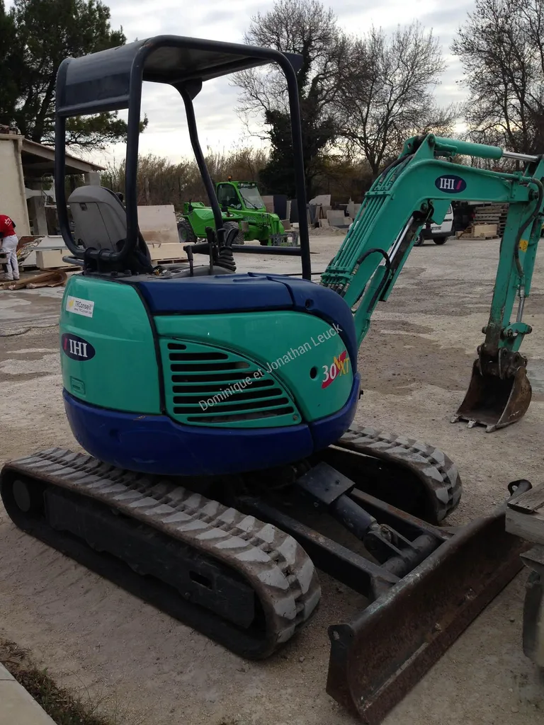 Acquisition d'une mini pelle