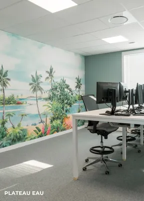 Espace de travail collaboratif dans des bureaux d’entreprise à Mérignac près de Bordeaux
