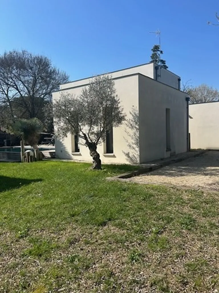 Construire une villa T5 RE2020 avec piscine et finitions en travertin à Grenade-sur-Garonne