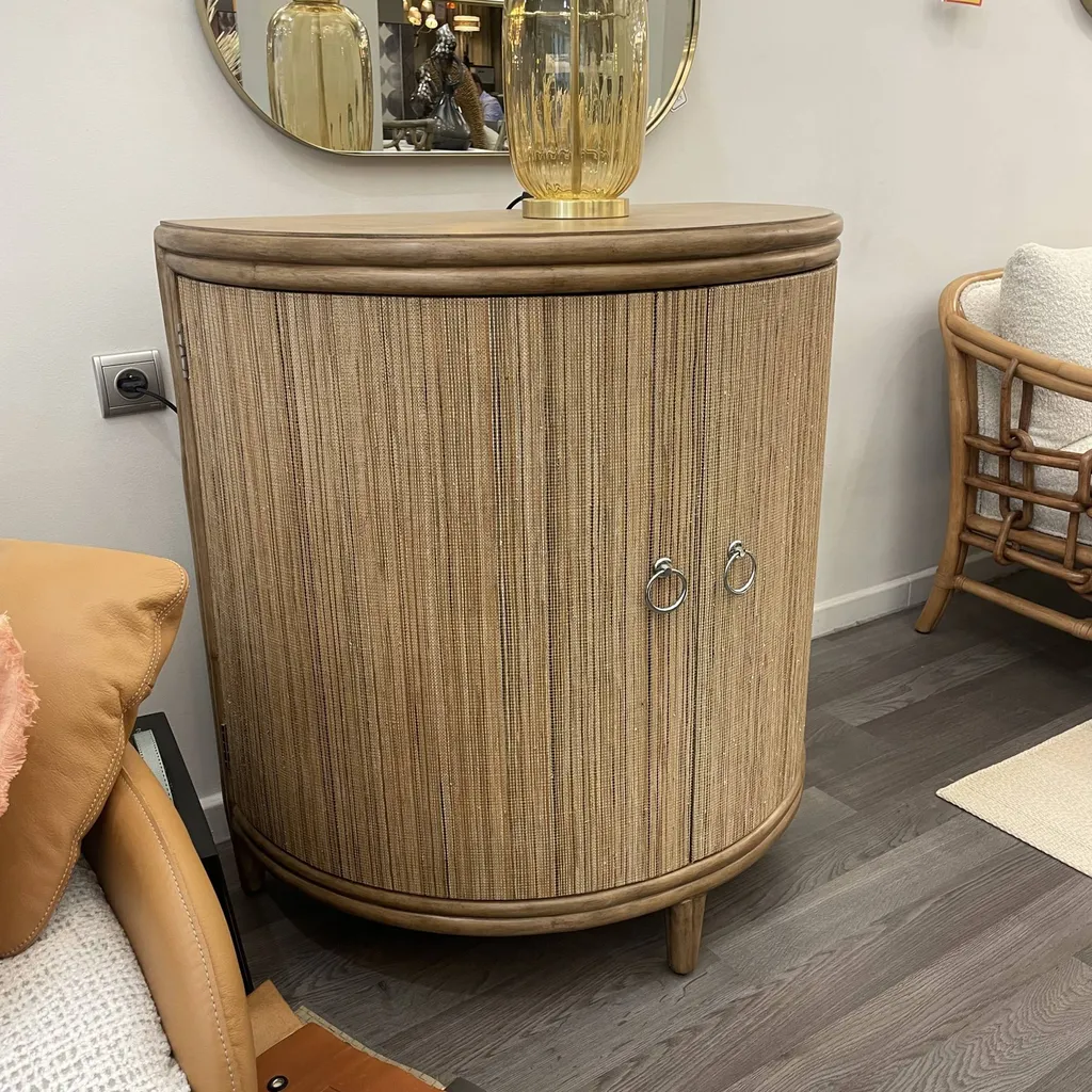 Bahut en rotin arrondi