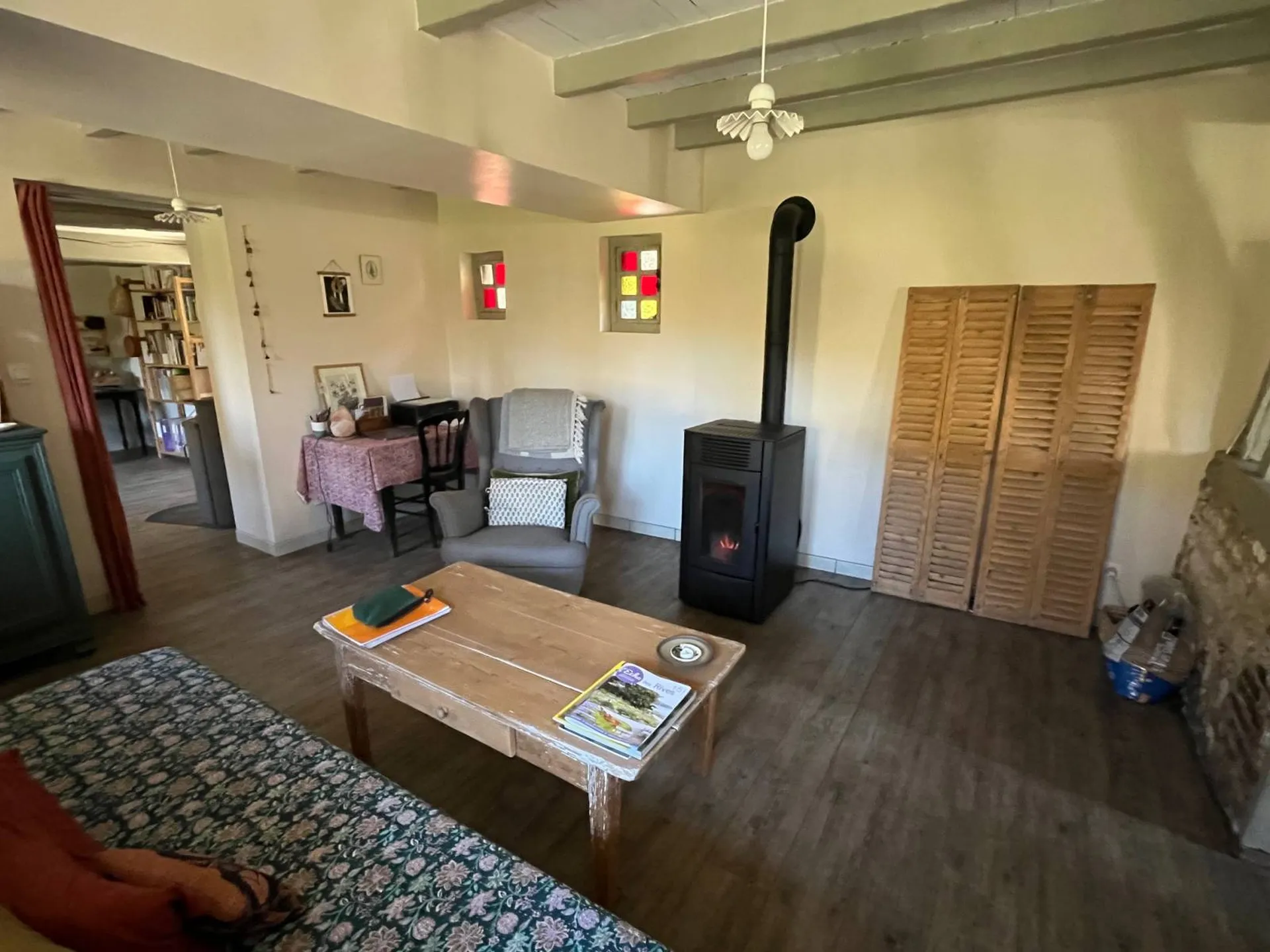 A vendre : Chaumière en très bon état général située à Rives en Seine