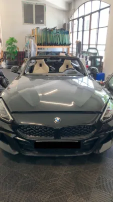 Remplacement de pare-brise pour BMW Z4 à Marseille – Service haut de gamme avec franchise offerte