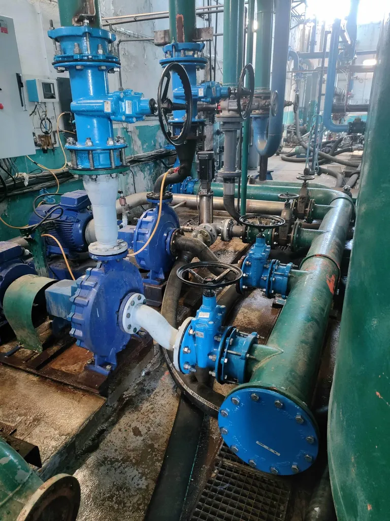 Remplacement de vannes d'eau DN 250 sur un pompage d'eaux industrielles à Toulouse