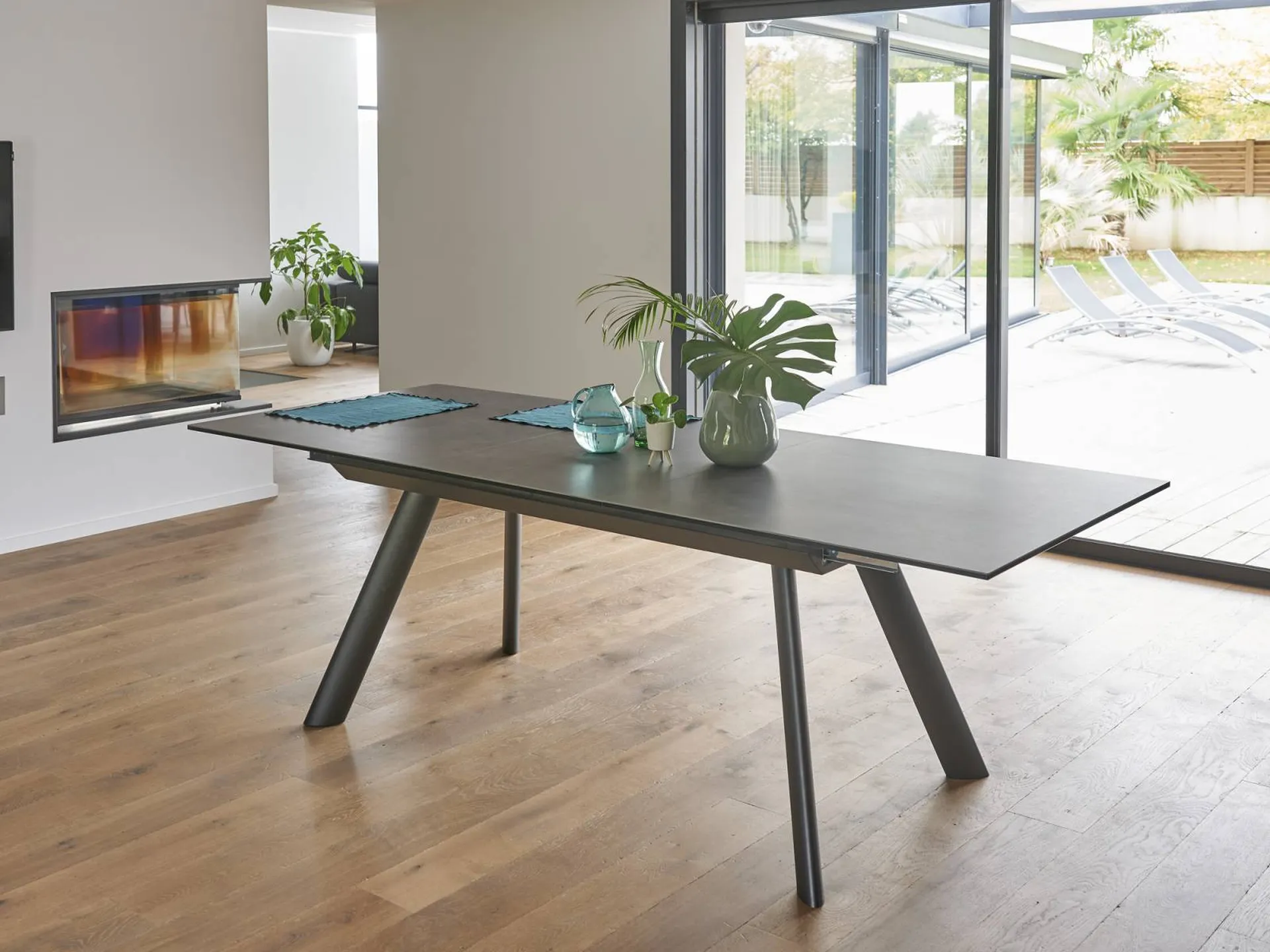 Vente d'une table céramique MIMOSA.