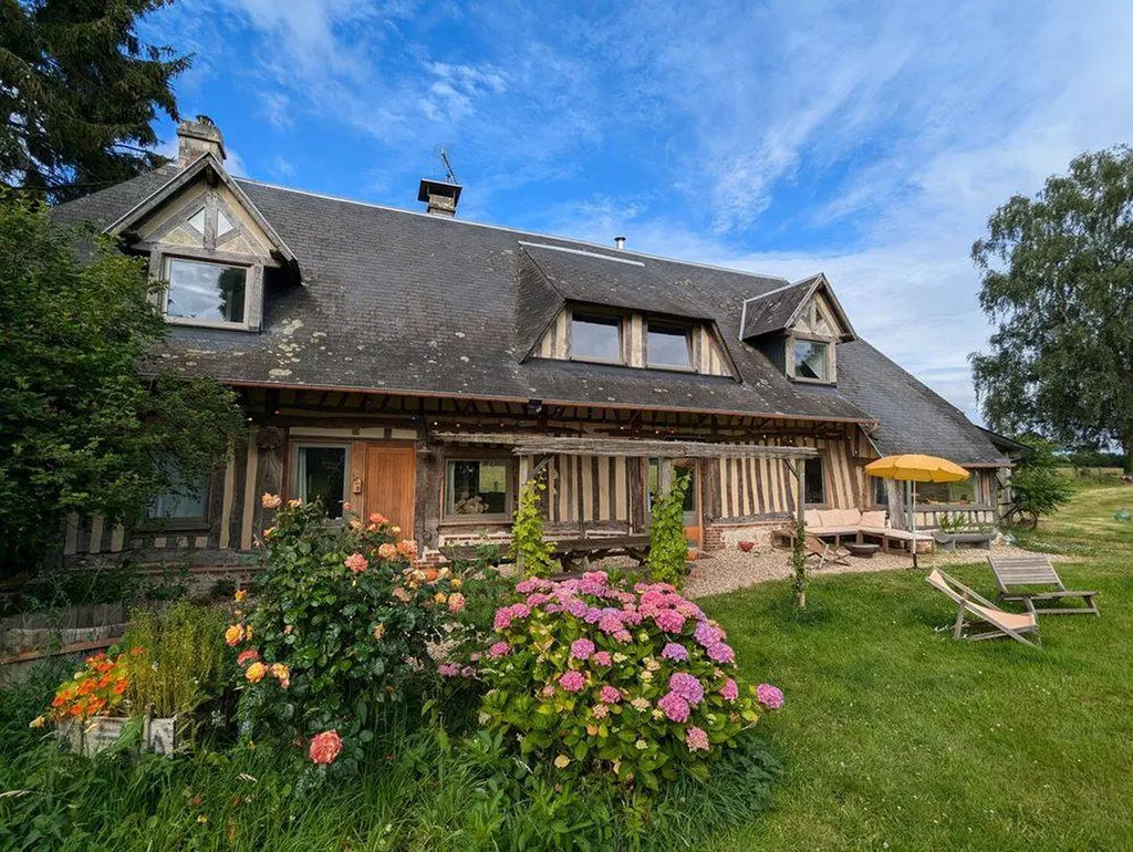 Notre zone d'activité pour ce serviceMaison ancienne avec piscine à vendre