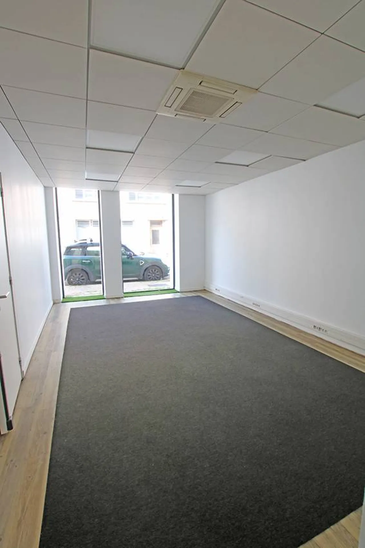 Local professionnel Bordeaux Jardin Public 