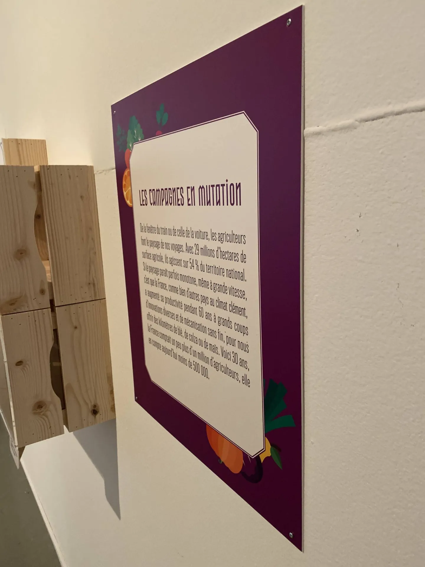 “Tous à table !”, l’exposition imprimée à la Bibliothèque Municipale de la Part-Dieu par AGG PRINT