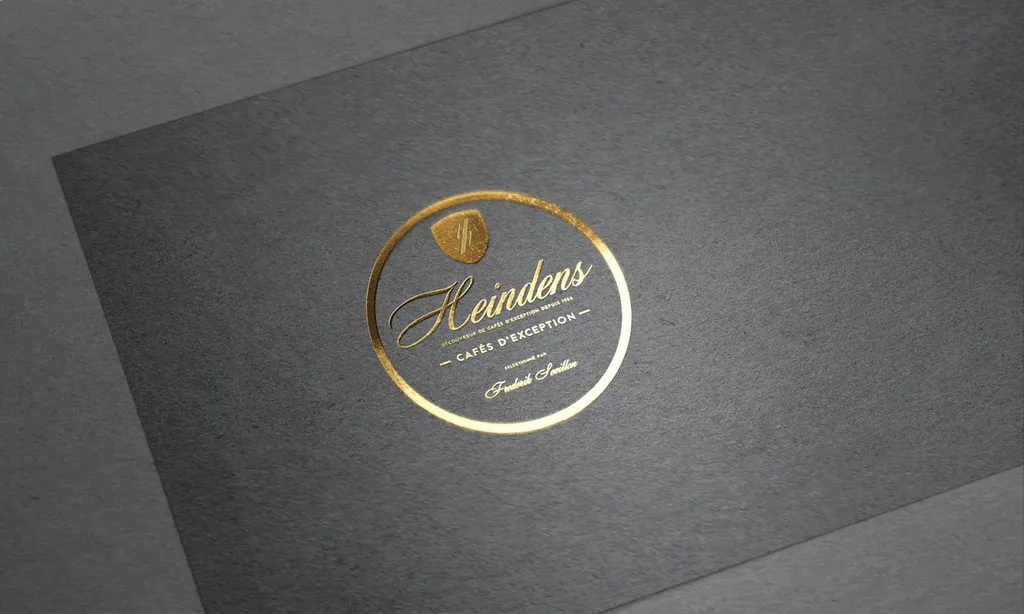 graphiste professionnelle Nice création graphique et impression carte de visite haut de gamme dorure