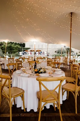 Domaine mariage chinois Ménerbes 84560 Vaucluse : domaine mariage de prestige avec dortoir et décor provençal mariage pour 200 convives avec prestation chanteur saxo