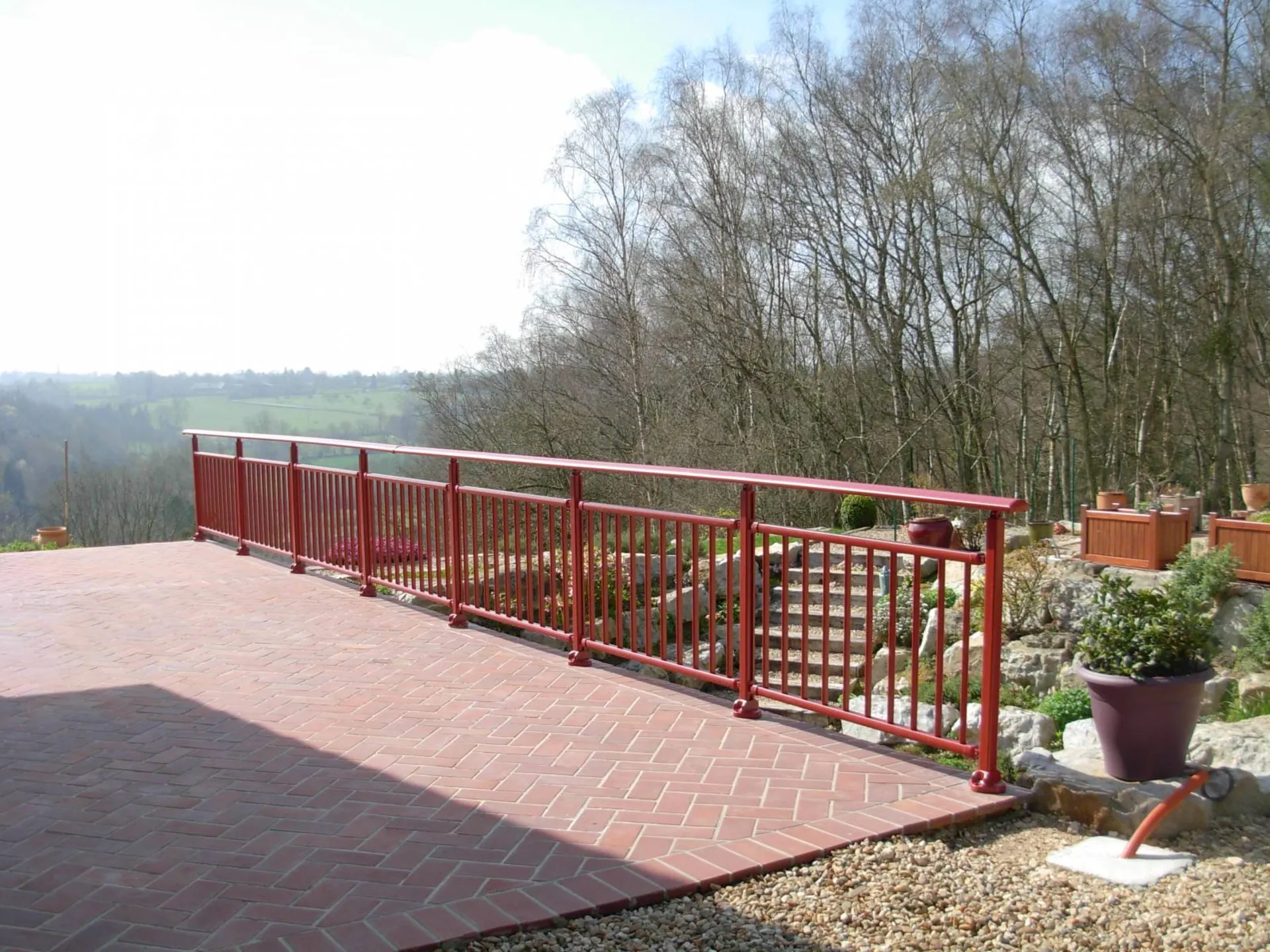 Pose d'un garde corps Aluminium pour sécuriser une terrasse à Honfleur 14