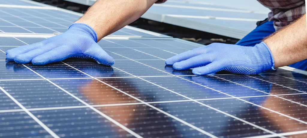Installer des panneaux solaires thermiques pour chauffer l’eau et le logement à Vitrolles et alentours
