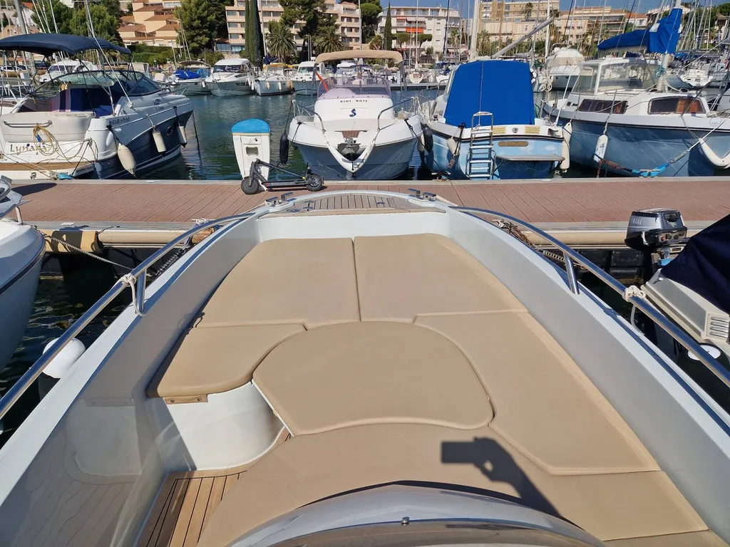 Vedette occasion grandes plages de bain Bandol