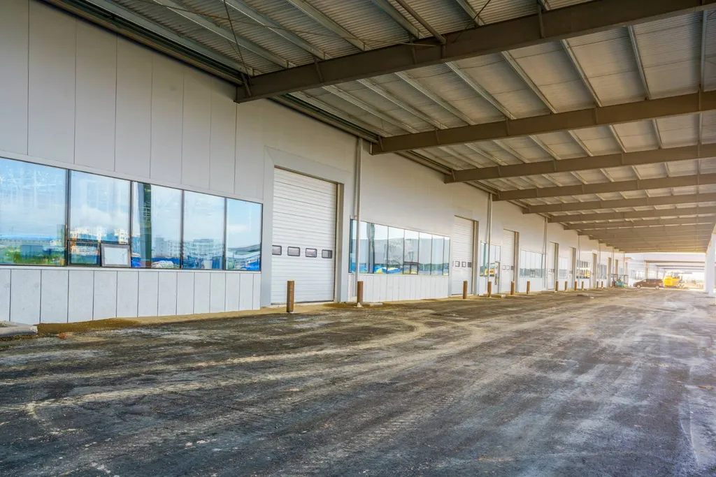 Isolation thermique en Bretagne pour stockage d'alimentation animale