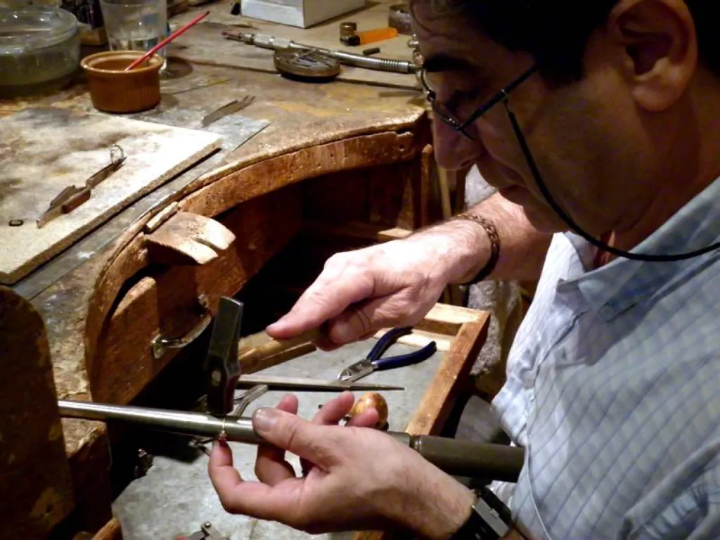 Artisan bijoutier