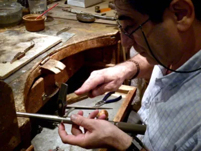Artisan bijoutier
