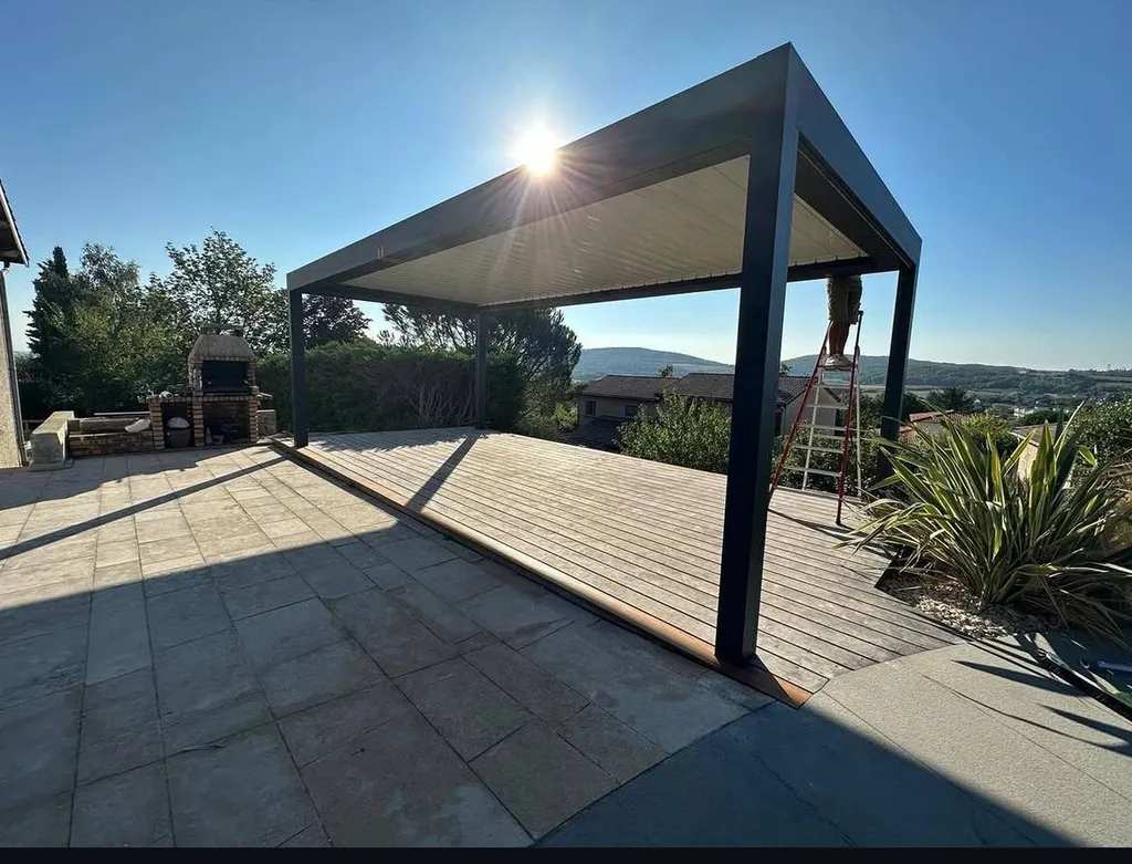 PERGOLAS BIOCLIMATIQUES A PUYRICARD