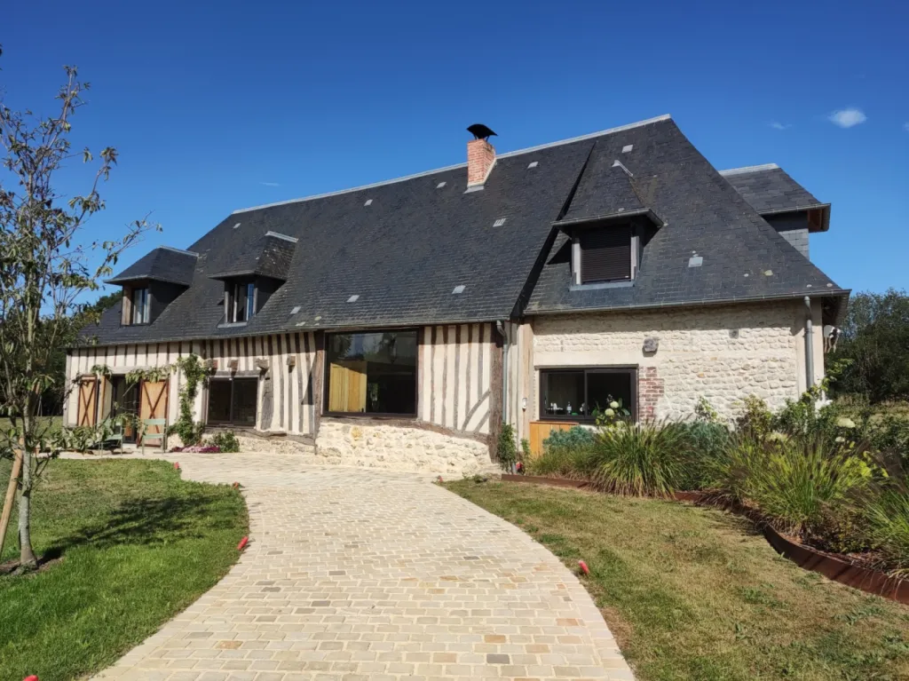Restauration d'une maison normande en colombages Calvados 14