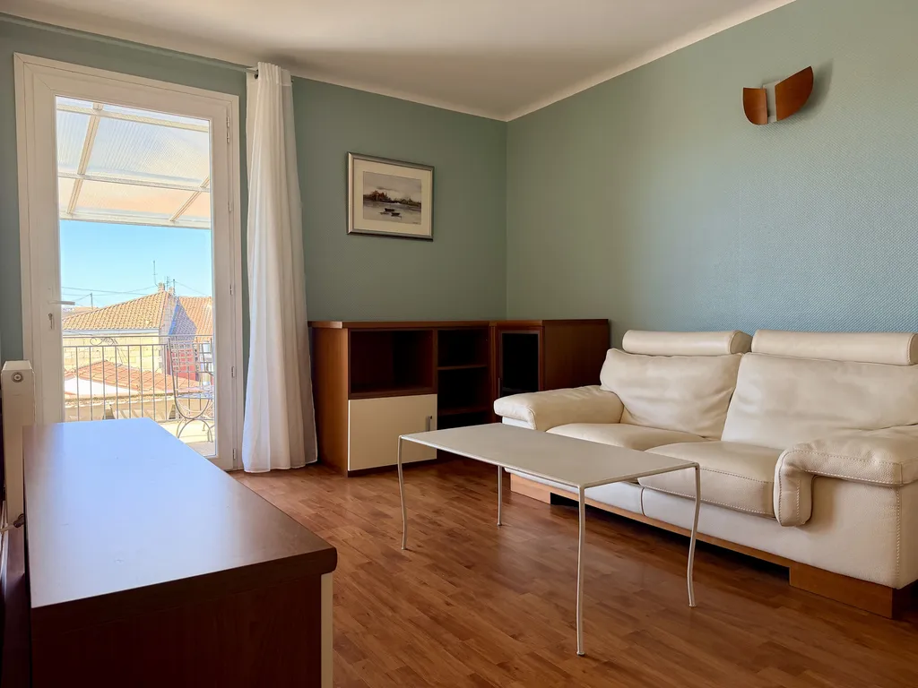 Appartement 5 pièces 65 m² · à Bordeaux · 65 m² · 963 €/mois