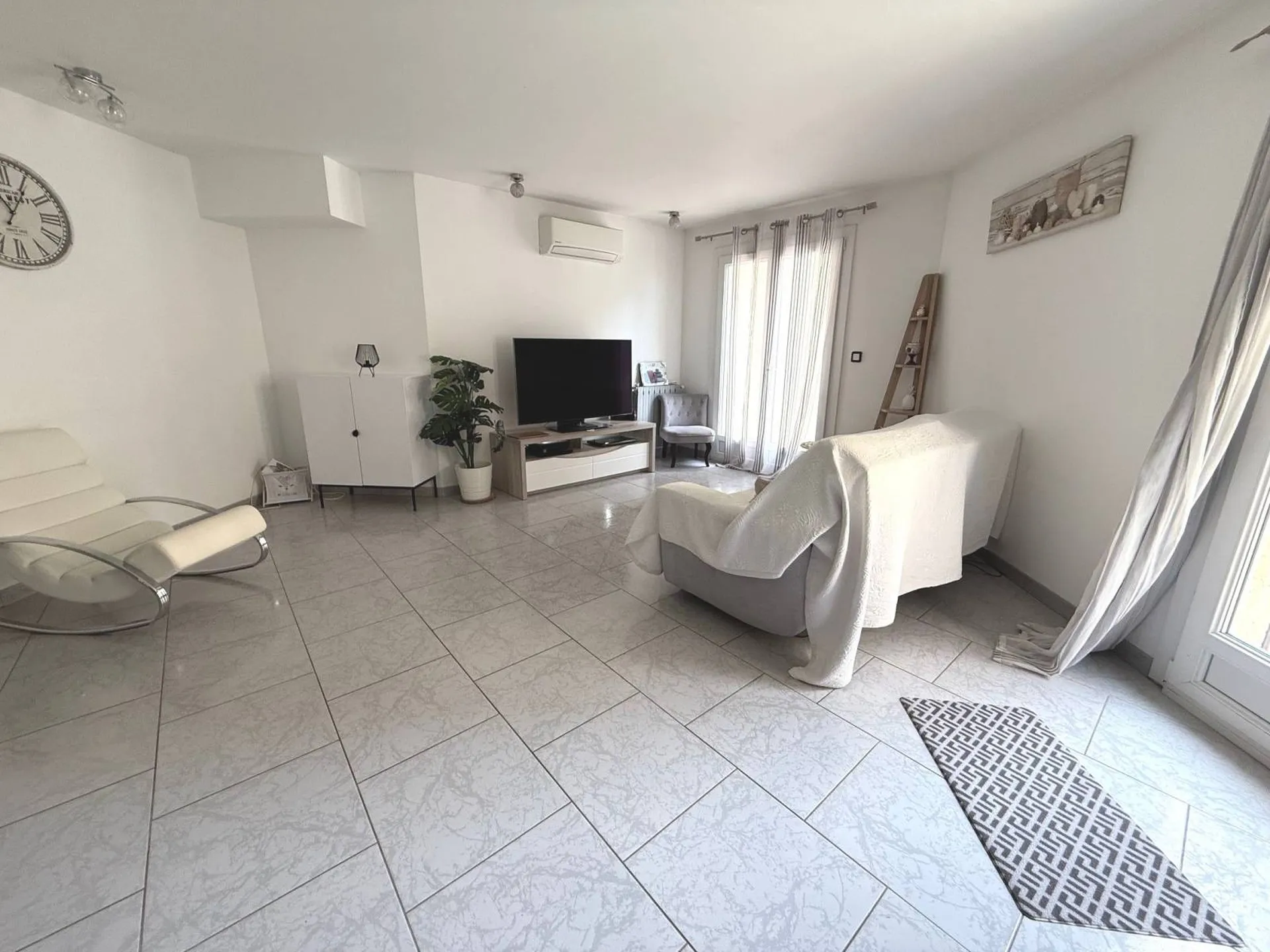 a vendre Type 4 à Carnoux proche des commerces 