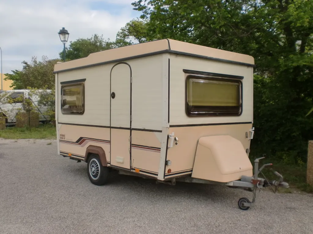 CARAVANE PLIANTE