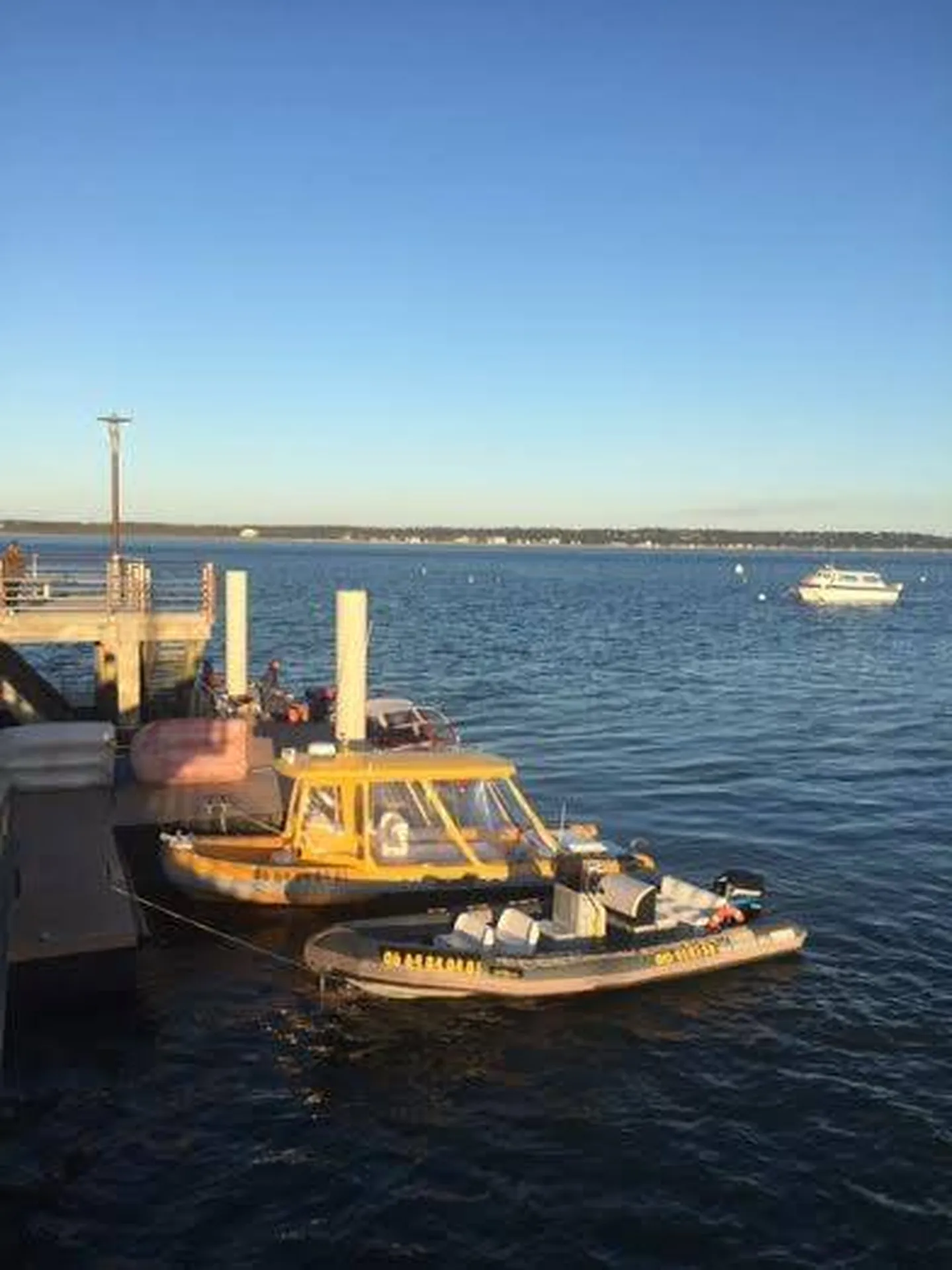 Bateau taxi entre la jetée de belisaire et arcachon