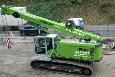 Location grue sur chenilles Sennebogen 643E à Évry pour terrain meuble