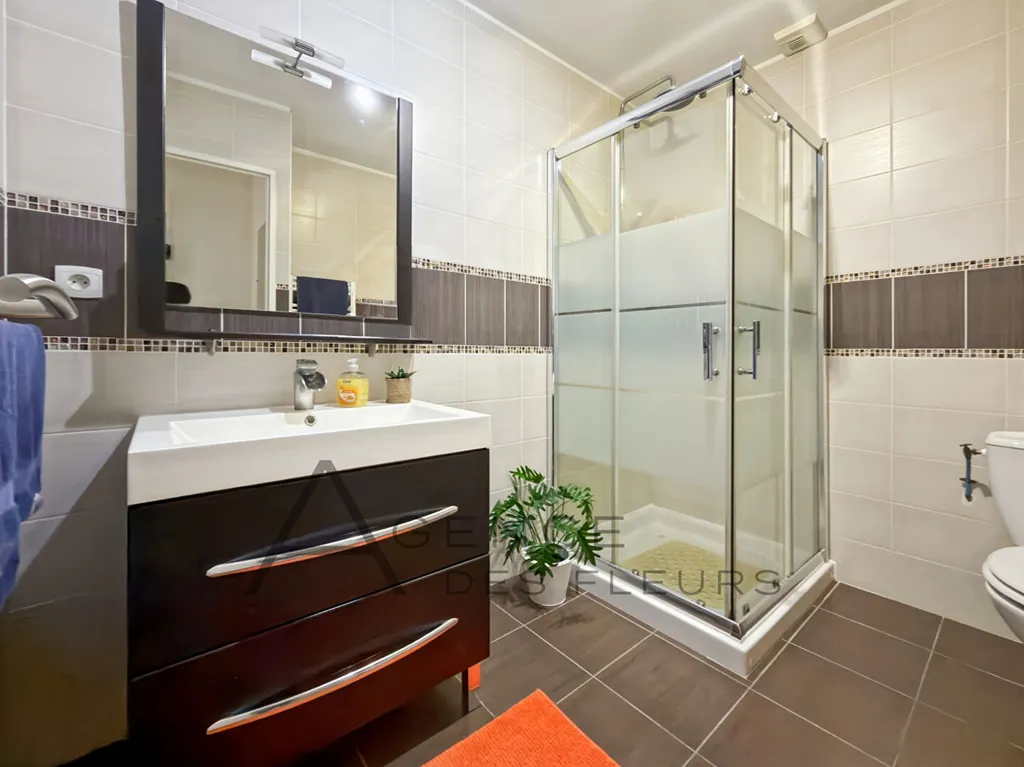 À vendre, maison vivable de plain pied de 134 m² habitables sur la commune de CAUDEBEC LES ELBEUF 76320