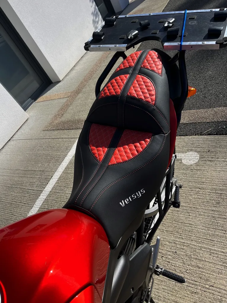 faire rénover sa selle de moto par un sellier à bordeaux