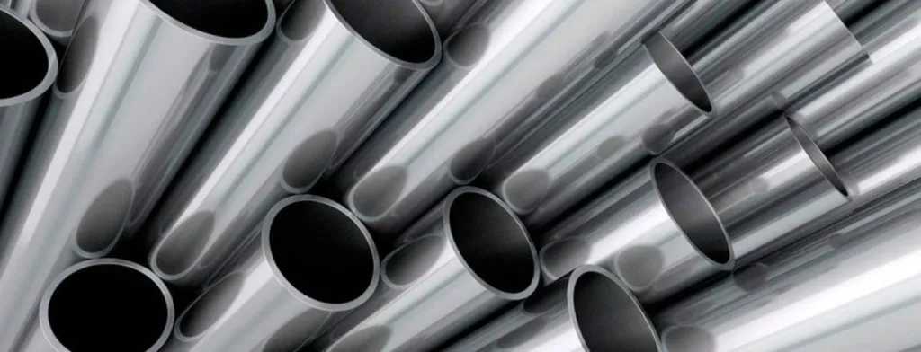 Installation de gouttières en zinc à grande hauteur à Pierrelatte dans la Drôme