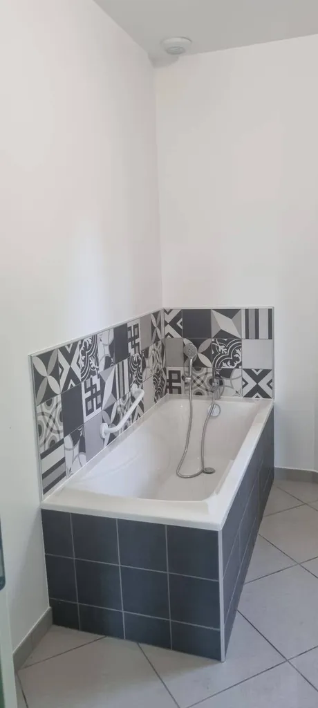 Entreprise de peinture spécialisée dans la projection AIRLESS blanche pour maison neuve à Duclair près de Rouen