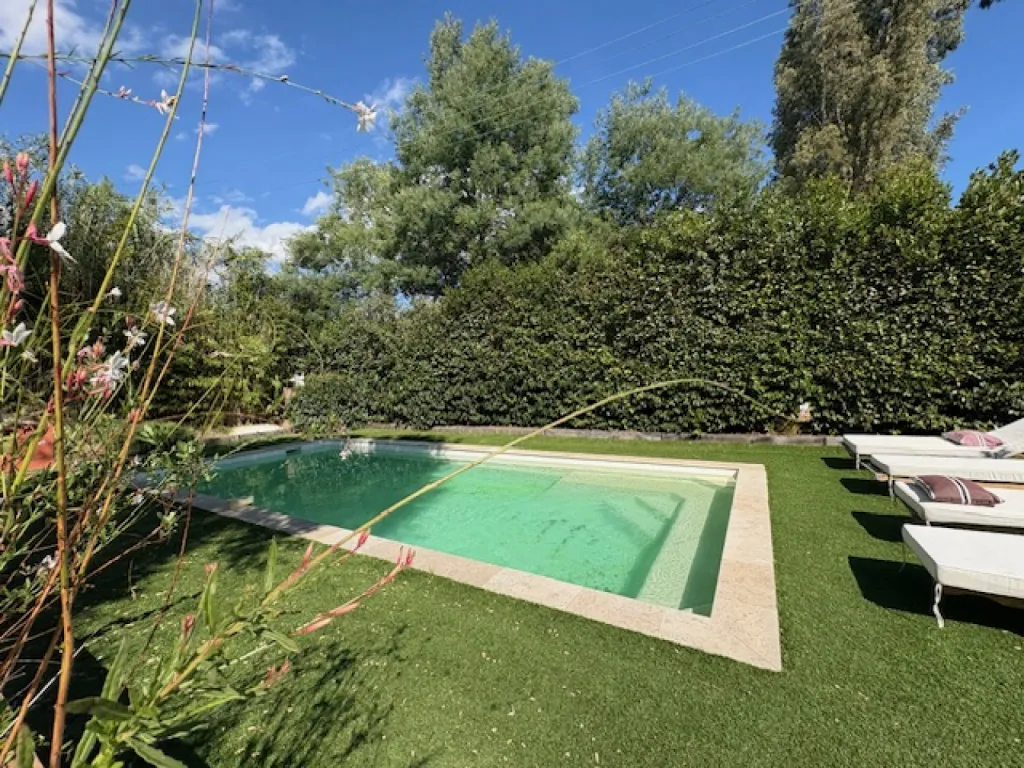 Villa contemporaine d'exception à Grimaud de 7 pièces proche de la mer