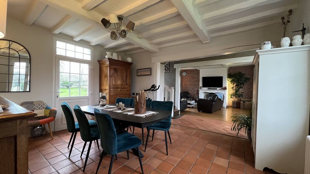 Propriété de caractère dans un cadre authentique et paisible