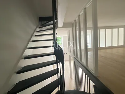 A vendre maison 204,10 M2  jardin et terrasse à Saint-Germain-en-Laye , RER A 10 mn.