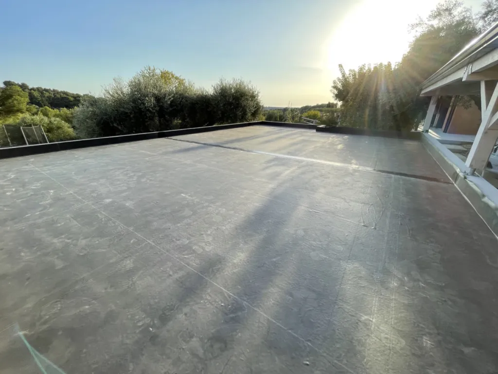 Agrandissement par extension d'une maison ossature bois à Six fours dans le var