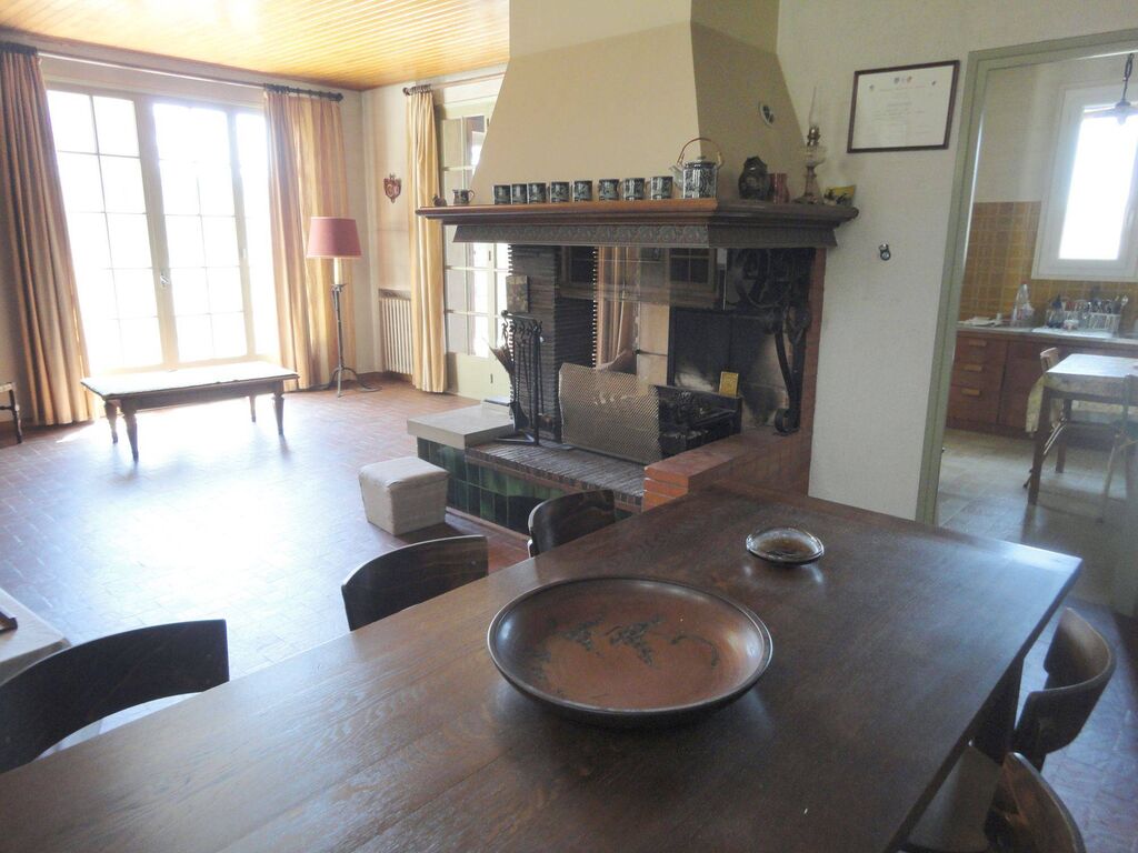 LA BEDOULE A VENDRE GRANDE MAISON