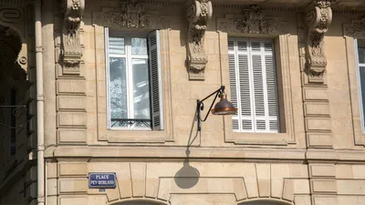 Investissement locatif à Bordeaux quartier Pey-Berland : votre chasseur immobilier cible les immeubles en pierre de taille