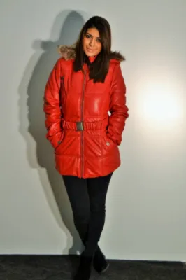 DOUDOUNE CUIR AGNEAU CAPUCHE 