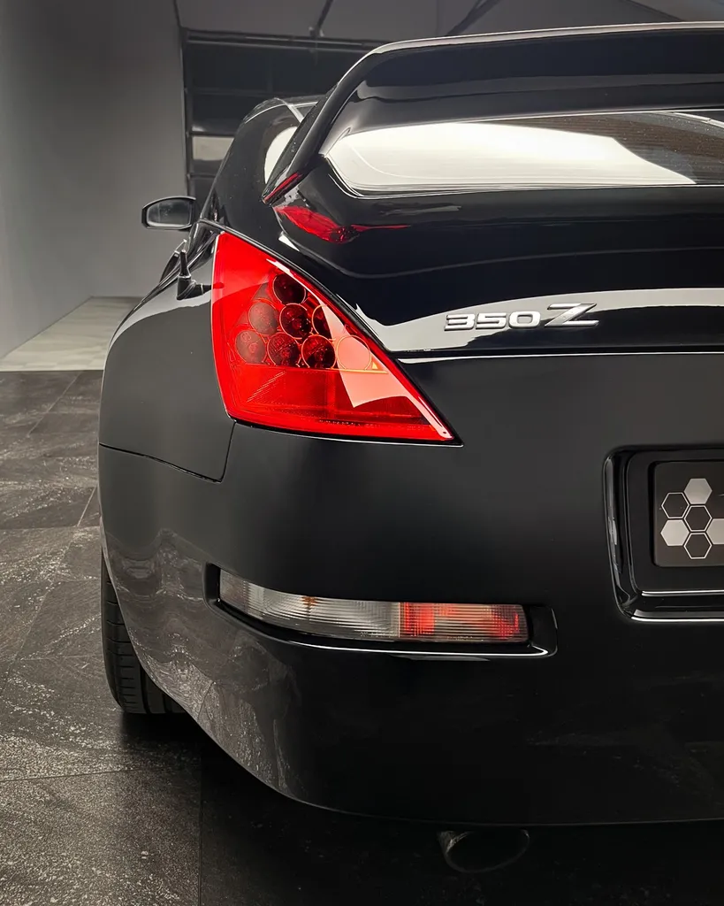 Redonnez tout son éclat à sa Nissan 350z grâce au lustrage de correction signé DSP Service à Le Mans