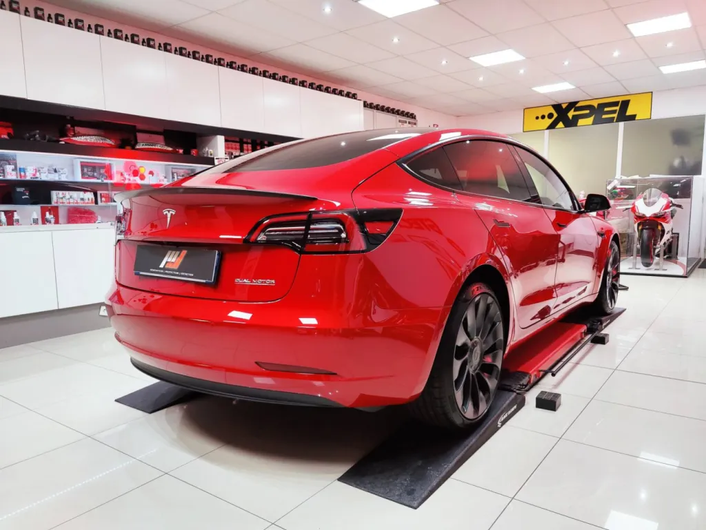 TESLA MODEL 3 PERFORMANCE - PROTECTION CERAMIQUE GTECHNIQ A LILLE