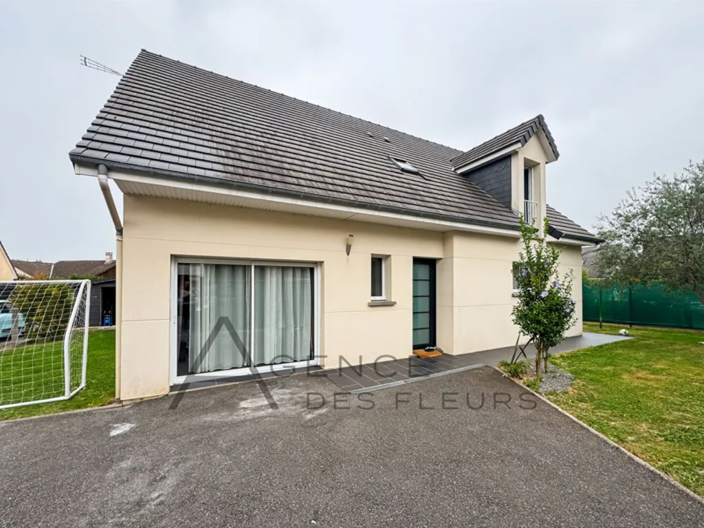 A saisir maison familiale de 131 m² édifiée sur 600m² de terrain sur la commune de ST PIERRE LES ELBEUF 76320