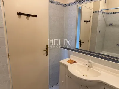 Noisy Le Roi très bel appartement dans une résidence recherchée, idéalement situé dans un environnement calme et arboré