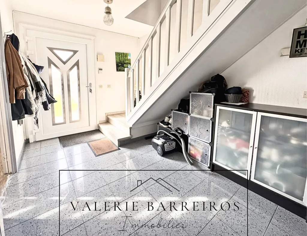 A vendre maison de 121 m² sur un jardin de 284 m² sur la commune de CAUDEBEC LES ELBEUF 76320