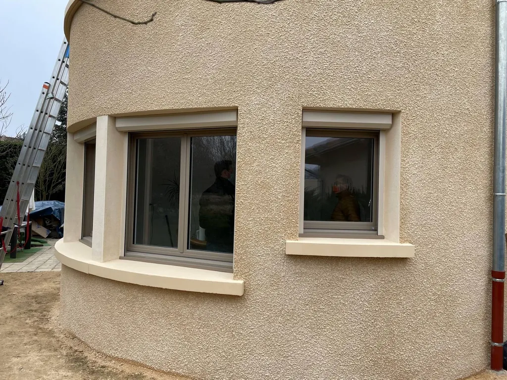 Pose de fenêtres bois alu mixte en neuf à Fareins